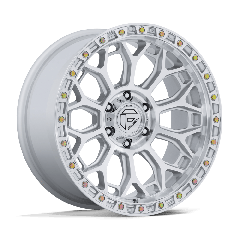 Fuel 17x9 FC901 Talon (6x139.7) ET+1 CB106.1 Gloss Silver / Machined Face