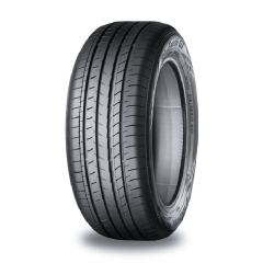Yokohama 215/45R17 87W BluEarth-GT AE51